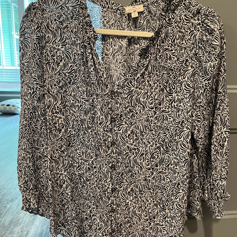 Cute pattern work long sleeve to add some style!